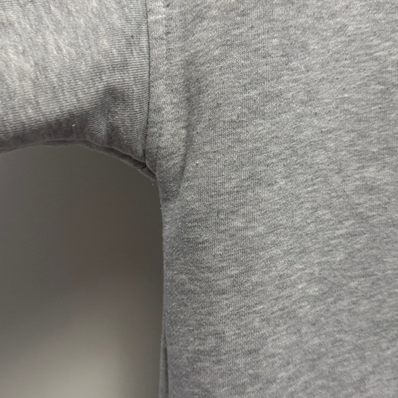 Calvin Klein 1/4 Zip pullover - Picture 6 of 7